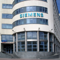 Siemens in talks to sell solar business